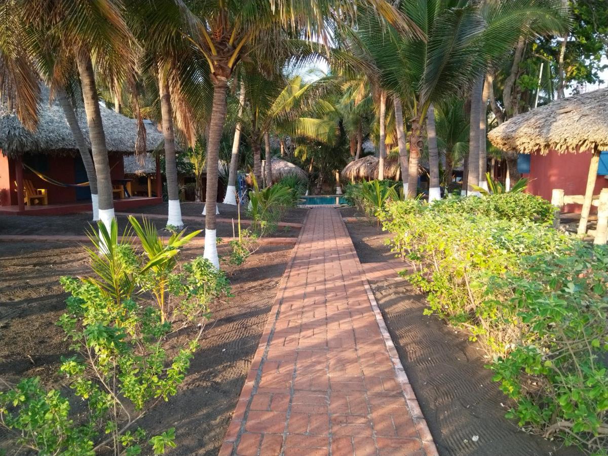Hotel Pez De Oro Monterrico Exteriör bild