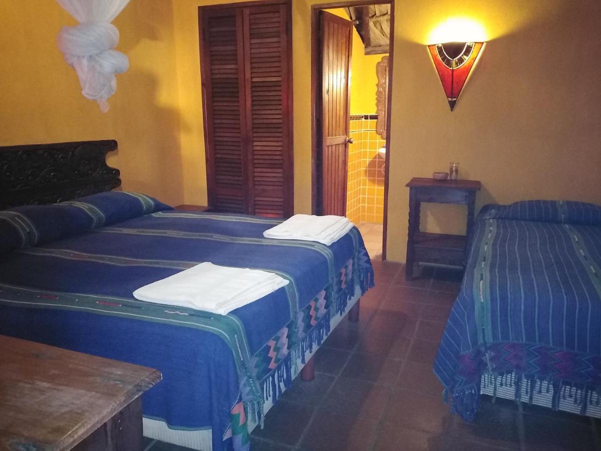 Hotel Pez De Oro Monterrico Exteriör bild