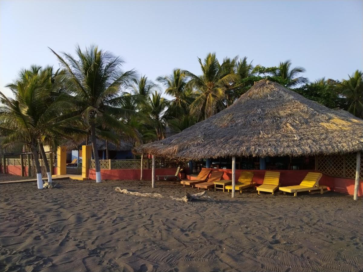 Hotel Pez De Oro Monterrico Exteriör bild